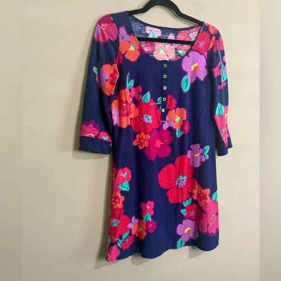 Lilly Pulitzer Caila T-Shirt Dress in the vibrant "Garden Games" floral print - Picture 4 of 11